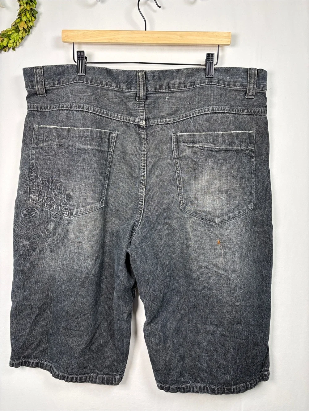 ANCHOR BLUE Vintage Y2K Beyond Baggy Men's Embroidered Shorts size 40